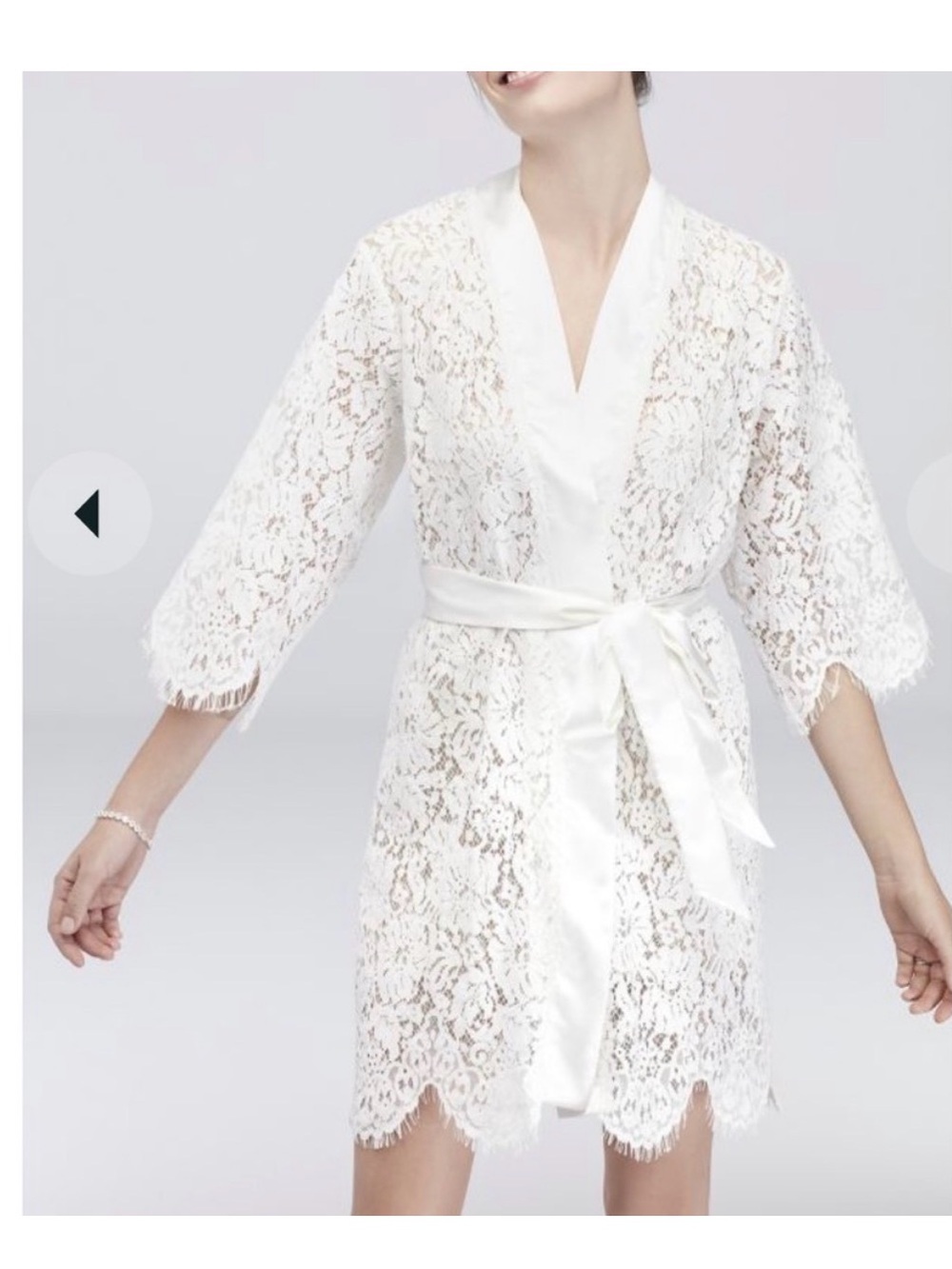 Eye-Lash Lace Vintage Style Robe